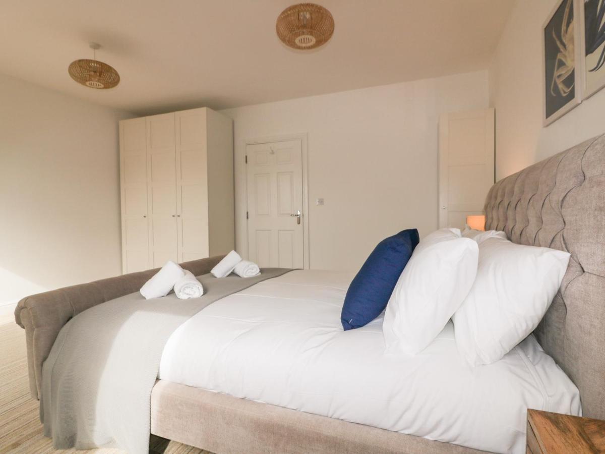 Crabs And Lobsters Apartment New Quay Екстериор снимка